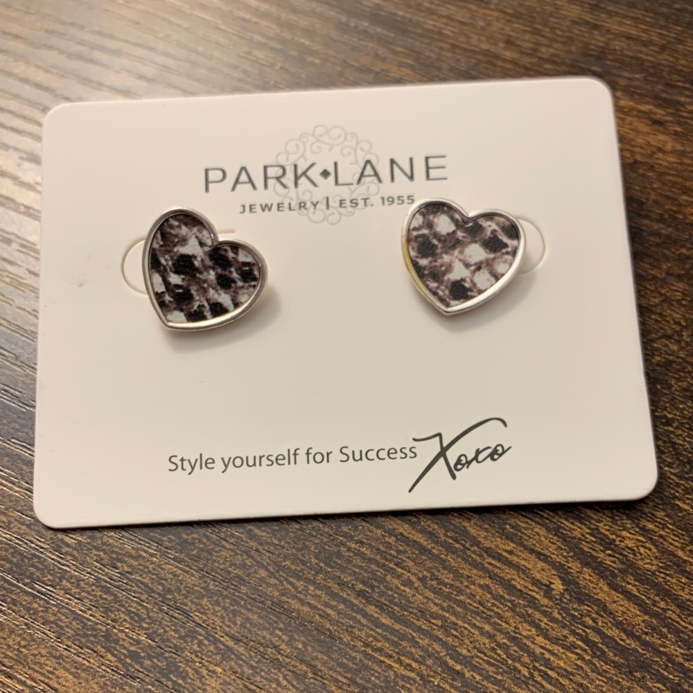 Park Lane Heart Stud Earrings - Black & White Leopard